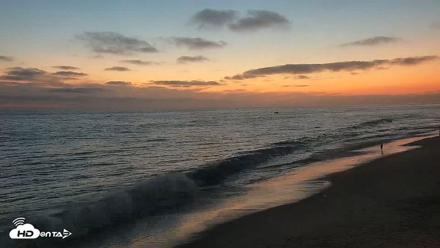 Carlsbad Beach Surf Live Webcam - Aug 11, 2026, 8:09pm PDT