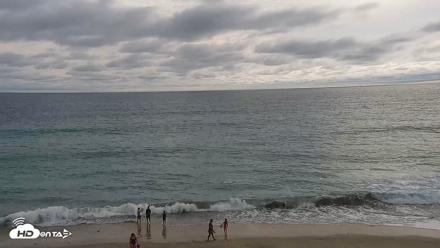 Carlsbad Beach Surf Live Webcam - Aug 13, 2026, 5:45pm PDT