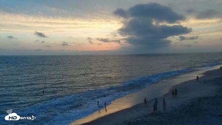 Carlsbad Beach Surf Live Webcam - Aug 10, 2026, 7:40pm PDT