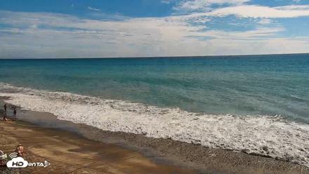 Carlsbad Beach Surf Live Webcam - Sep 5, 2026, 3:59pm PDT