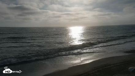 Carlsbad Beach Surf Live Webcam - Aug 18, 2026, 6:14pm PDT