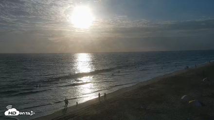 Carlsbad Beach Surf Live Webcam - Aug 5, 2026, 7:00pm PDT