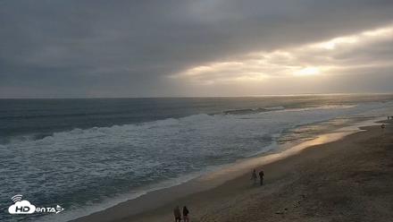 Carlsbad Beach Surf Live Webcam - Jun 6, 2026, 8:19pm PDT