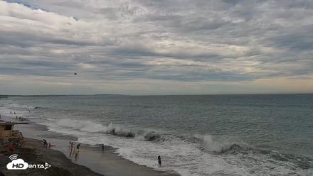 Carlsbad Beach Surf Live Webcam - Sep 6, 2026, 4:00pm PDT