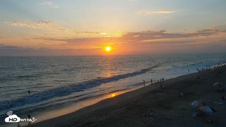Carlsbad Beach Surf Live Webcam - Aug 5, 2026, 7:37pm PDT