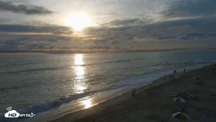Carlsbad Beach Surf Live Webcam - Aug 13, 2026, 7:05pm PDT
