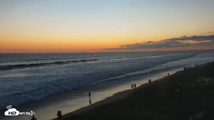 Carlsbad Beach Surf Live Webcam - Aug 15, 2026, 7:43pm PDT
