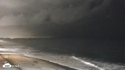 Carlsbad Beach Surf Live Webcam - Sep 17, 2026, 1:06am PDT