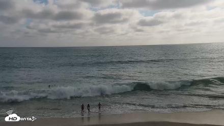 Carlsbad Beach Surf Live Webcam - Aug 12, 2026, 5:12pm PDT