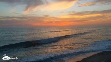 Carlsbad Beach Surf Live Webcam - Aug 26, 2026, 7:25pm PDT