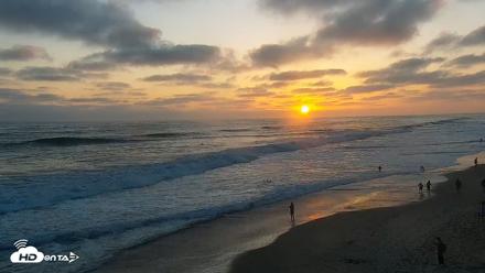 Carlsbad Beach Surf Live Webcam - Jun 9, 2026, 7:55pm PDT