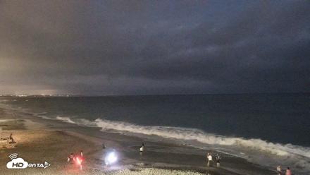 Carlsbad Beach Surf Live Webcam - Jul 3, 2026, 8:47pm PDT