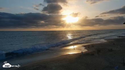 Carlsbad Beach Surf Live Webcam - Jun 30, 2026, 7:36pm PDT
