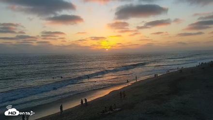 Carlsbad Beach Surf Live Webcam - Aug 3, 2026, 7:44pm PDT