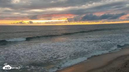 Carlsbad Beach Surf Live Webcam - Apr 12, 2026, 7:21pm PDT