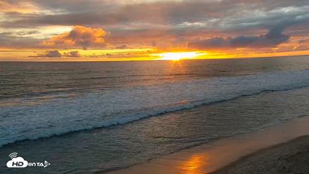 Carlsbad Beach Surf Live Webcam - Apr 12, 2026, 7:14pm PDT