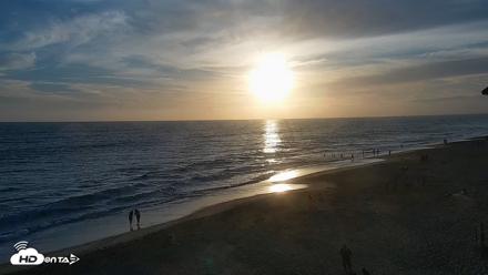 Carlsbad Beach Surf Live Webcam - Jul 3, 2026, 7:38pm PDT