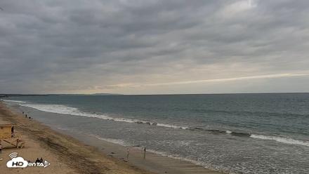 Carlsbad Beach Surf Live Webcam - May 3, 2026, 6:13pm PDT