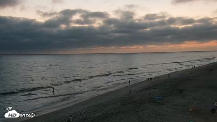 Carlsbad Beach Surf Live Webcam - Aug 5, 2026, 8:13pm PDT