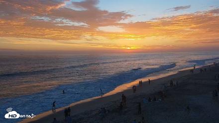 Carlsbad Beach Surf Live Webcam - Jul 20, 2026, 7:57pm PDT