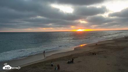 Carlsbad Beach Surf Live Webcam - Jul 5, 2026, 8:01pm PDT