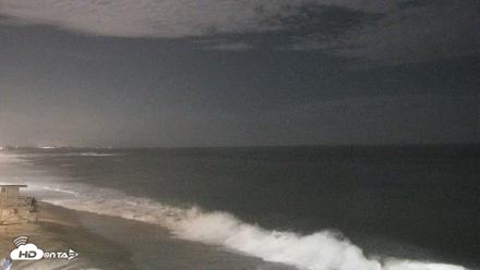 Carlsbad Beach Surf Live Webcam - Aug 26, 2026, 10:08pm PDT