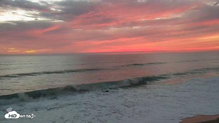 Carlsbad Beach Surf Live Webcam - Sep 26, 2026, 7:02pm PDT