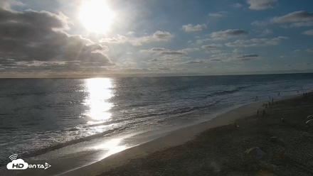 Carlsbad Beach Surf Live Webcam - Aug 14, 2026, 6:45pm PDT