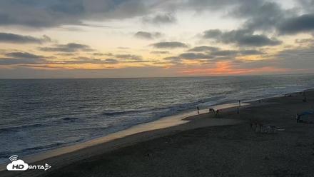 Carlsbad Beach Surf Live Webcam - Jul 4, 2026, 8:10pm PDT