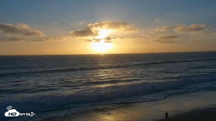 Carlsbad Beach Surf Live Webcam - Sep 28, 2026, 6:20pm PDT