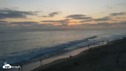 Carlsbad Beach Surf Live Webcam - Jul 31, 2026, 7:50pm PDT