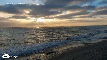 Carlsbad Beach Surf Live Webcam - Sep 13, 2026, 6:33pm PDT
