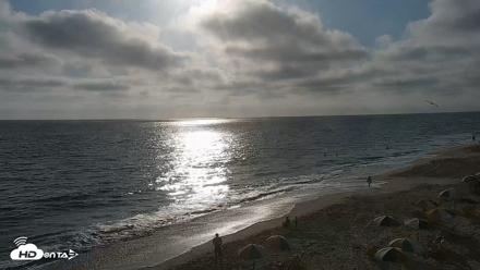 Carlsbad Beach Surf Live Webcam - Jul 13, 2026, 6:35pm PDT