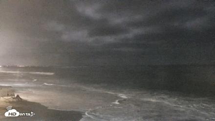 Carlsbad Beach Surf Live Webcam - Jul 27, 2026, 10:43pm PDT