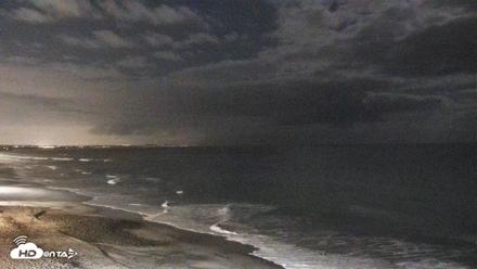 Carlsbad Beach Surf Live Webcam - Sep 21, 2026, 11:09pm PDT