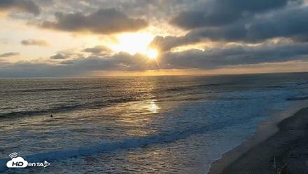 Carlsbad Beach Surf Live Webcam - May 15, 2026, 7:24pm PDT