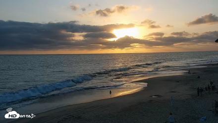 Carlsbad Beach Surf Live Webcam - Jun 30, 2026, 7:40pm PDT