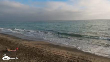 Carlsbad Beach Surf Live Webcam - Aug 17, 2026, 6:26pm PDT