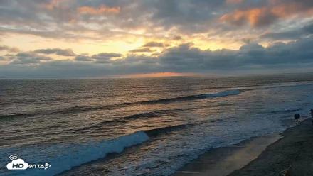 Carlsbad Beach Surf Live Webcam - May 15, 2026, 7:32pm PDT