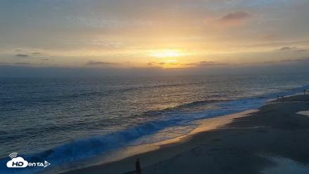 Carlsbad Beach Surf Live Webcam - Jul 25, 2026, 7:49pm PDT