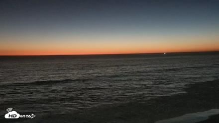 Carlsbad Beach Surf Live Webcam - Oct 3, 2026, 7:15pm PDT