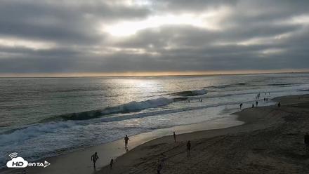 Carlsbad Beach Surf Live Webcam - Jul 8, 2026, 7:01pm PDT