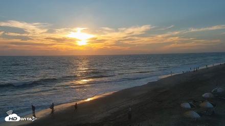 Carlsbad Beach Surf Live Webcam - Aug 17, 2026, 7:12pm PDT