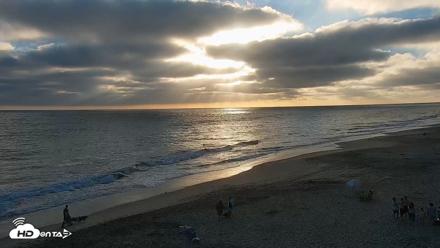 Carlsbad Beach Surf Live Webcam - Jul 5, 2026, 7:19pm PDT