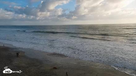 Carlsbad Beach Surf Live Webcam - Oct 12, 2026, 5:15pm PDT