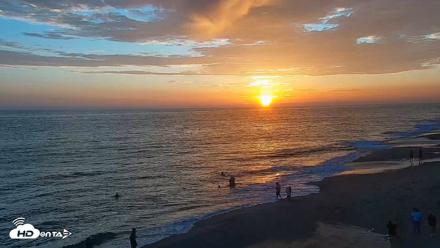 Carlsbad Beach Surf Live Webcam - Jul 12, 2026, 7:56pm PDT