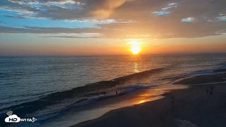 Carlsbad Beach Surf Live Webcam - Jul 12, 2026, 7:54pm PDT