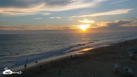 Carlsbad Beach Surf Live Webcam - Jul 4, 2026, 7:53pm PDT