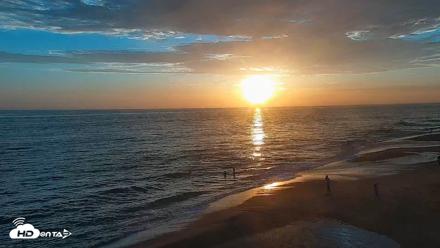 Carlsbad Beach Surf Live Webcam - Jul 12, 2026, 7:49pm PDT