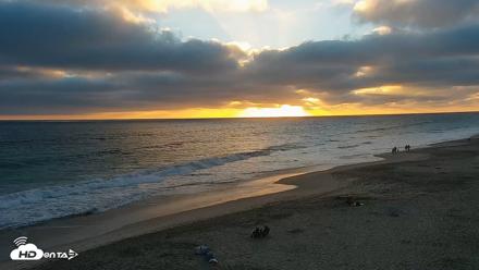 Carlsbad Beach Surf Live Webcam - Jul 5, 2026, 7:42pm PDT